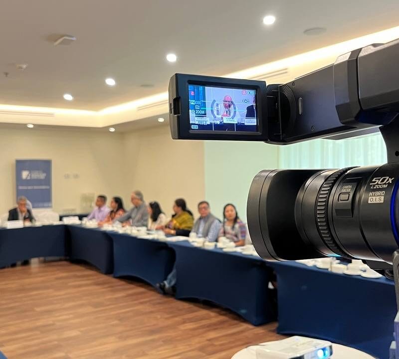 Transmisión en vivo de eventos empresariales en Guatemala con Estudio Avance.