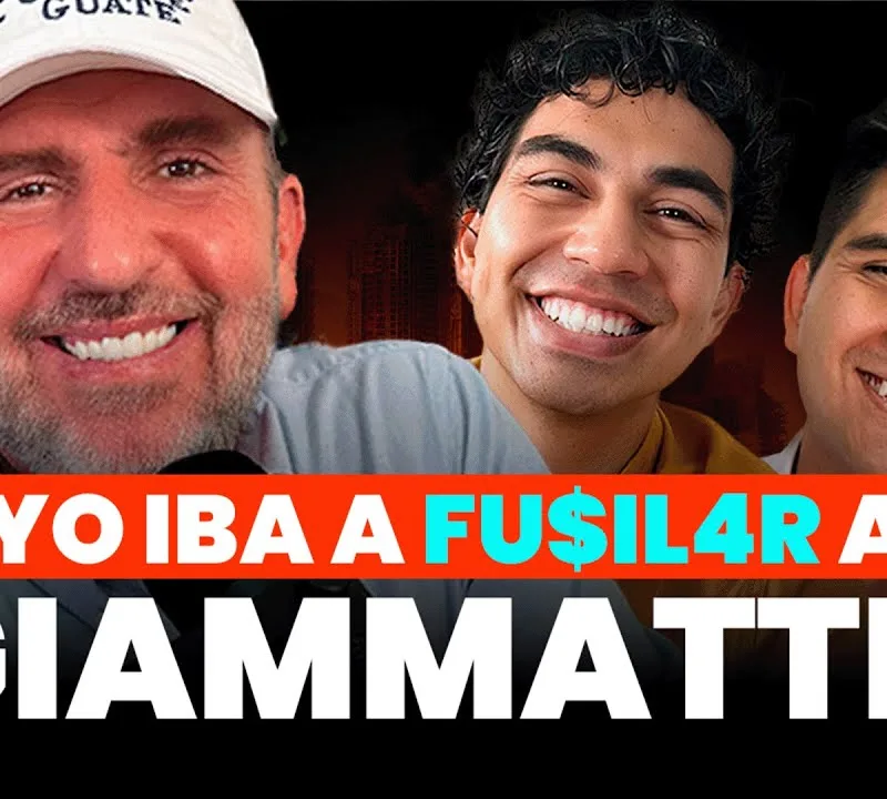 Roberto Arzú opinando sobre el fraude electoral en Guatemala durante el podcast Contexto Plis.