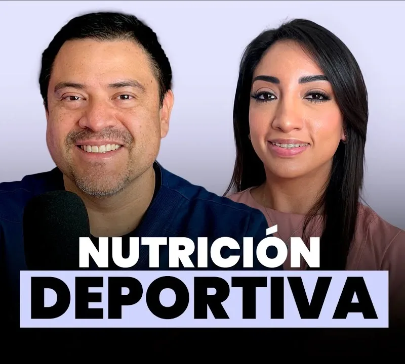Entrevista de podcast con la Dra. María José Recinos sobre nutrición deportiva en Guatemala
