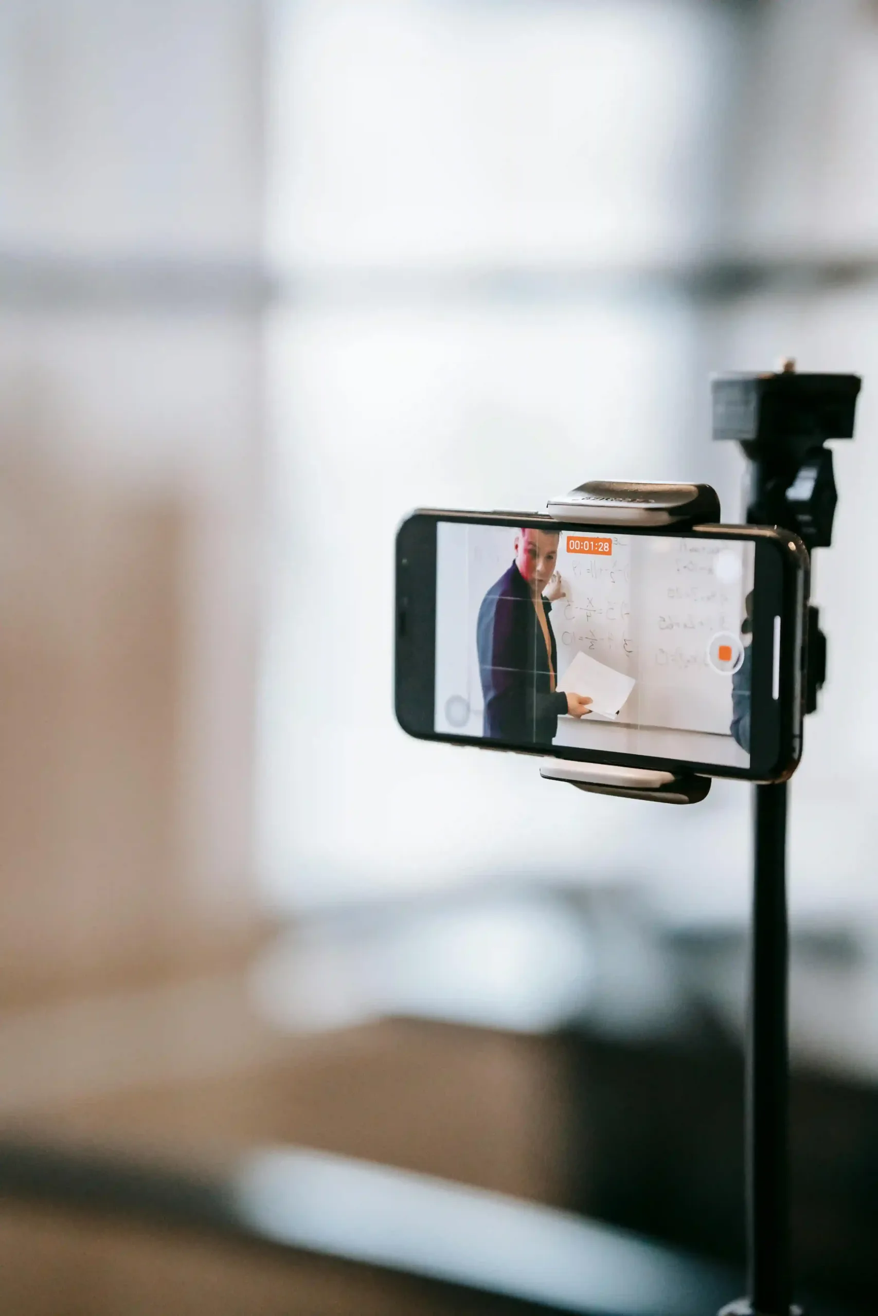 Checklist para una transmisión en vivo sin errores técnicos en Guatemala